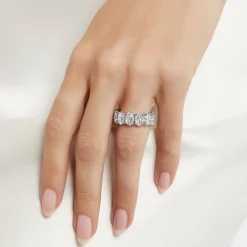 Graff Claw Set Oval Diamond Eternity Ring^ Eternity Rings|For Her