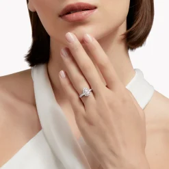 Graff Icon Pear Shape Diamond Engagement Ring^ Pear|Icon