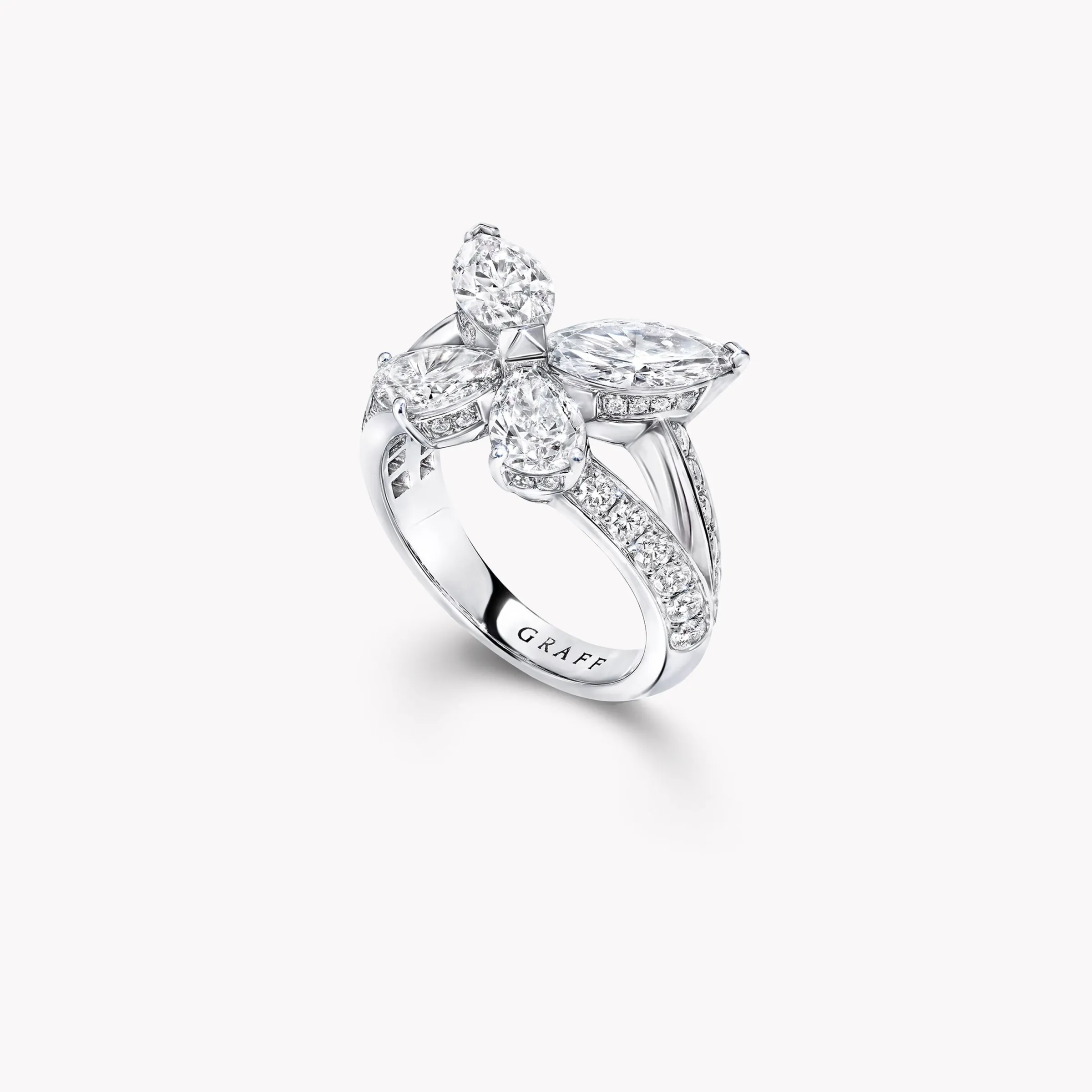 Graff Classic Butterfly Diamond Ring^ White Diamond|Butterfly