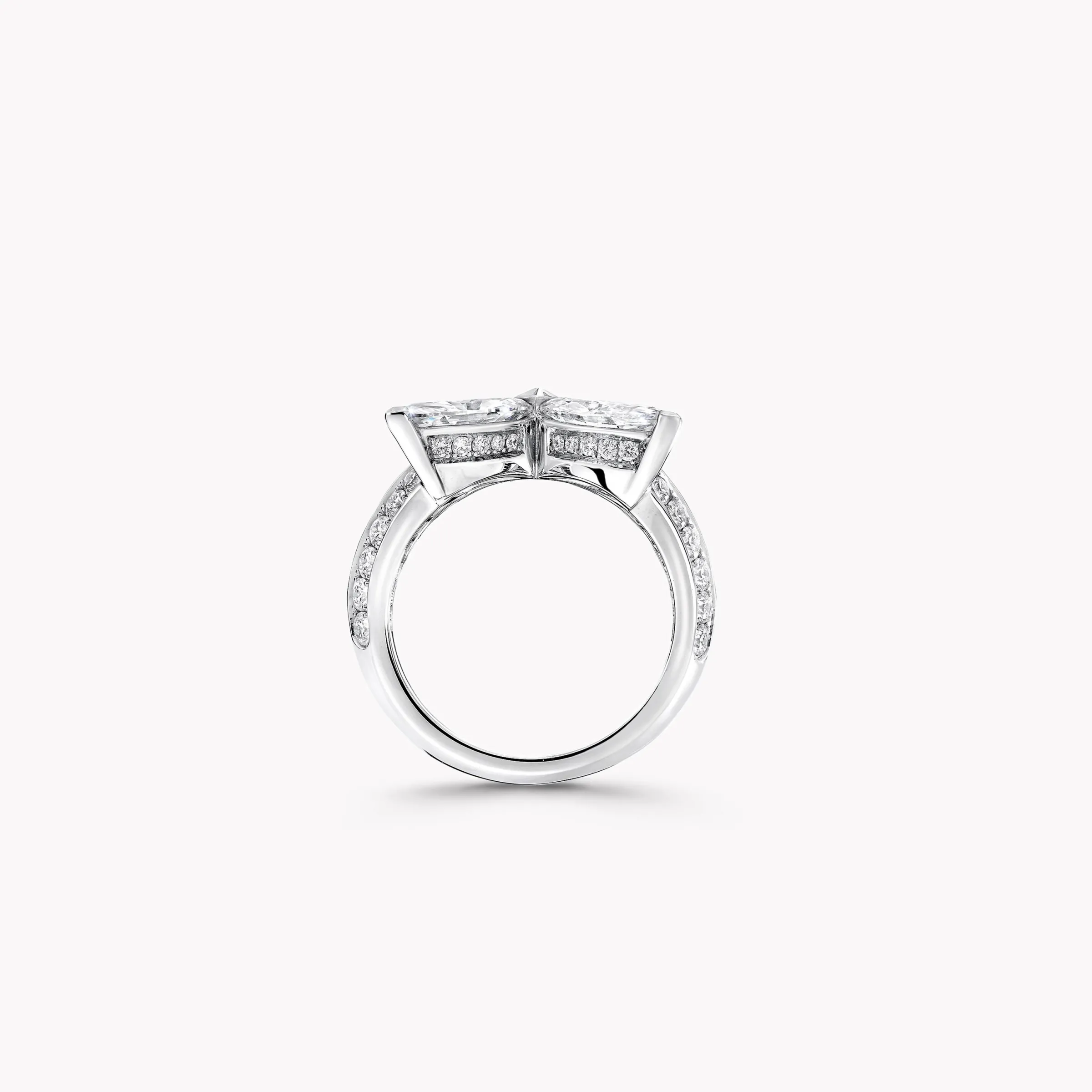 Graff Classic Butterfly Diamond Ring^ White Diamond|Butterfly