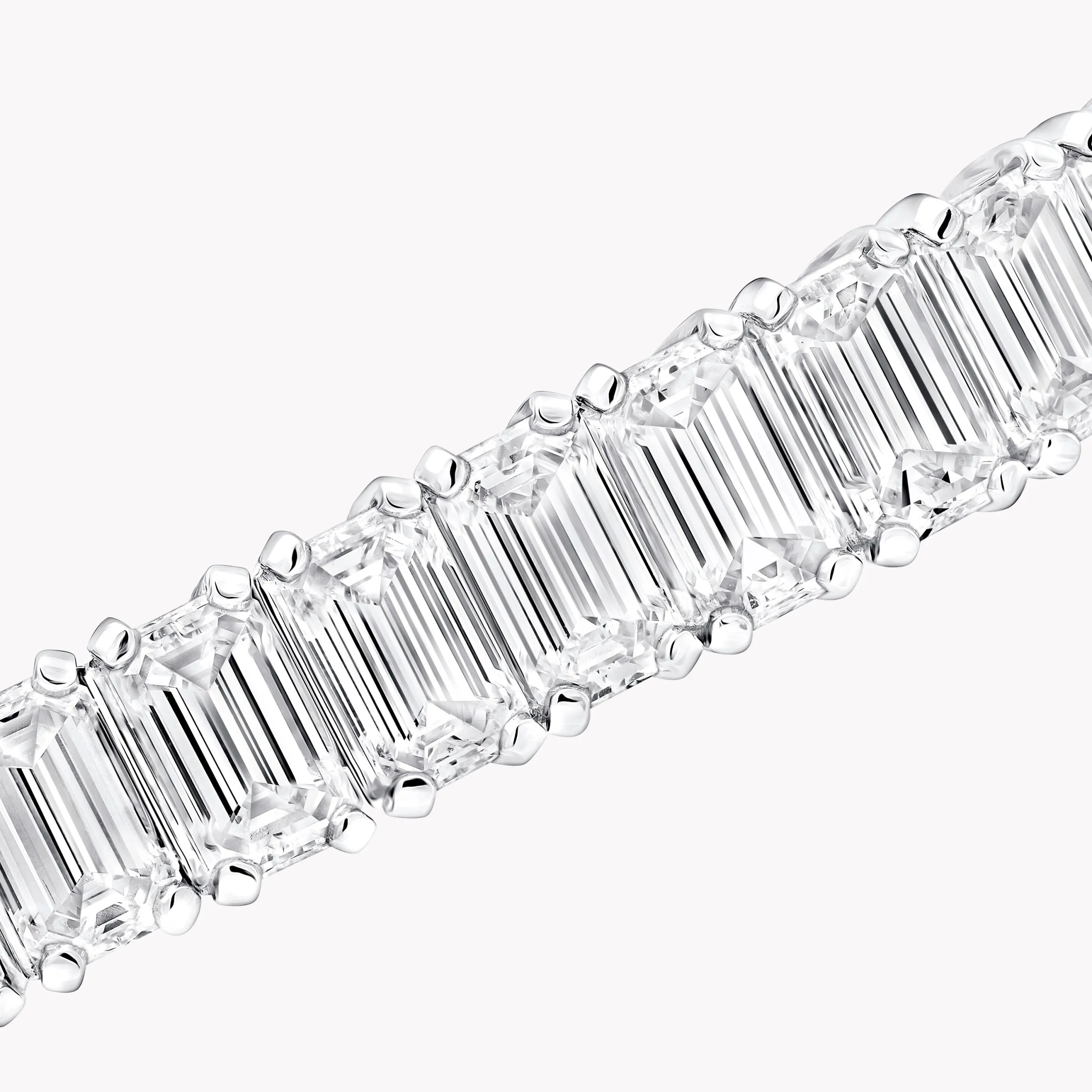 Graff Emerald Cut Diamond Line Bracelet^ White Diamond|Classic Graff