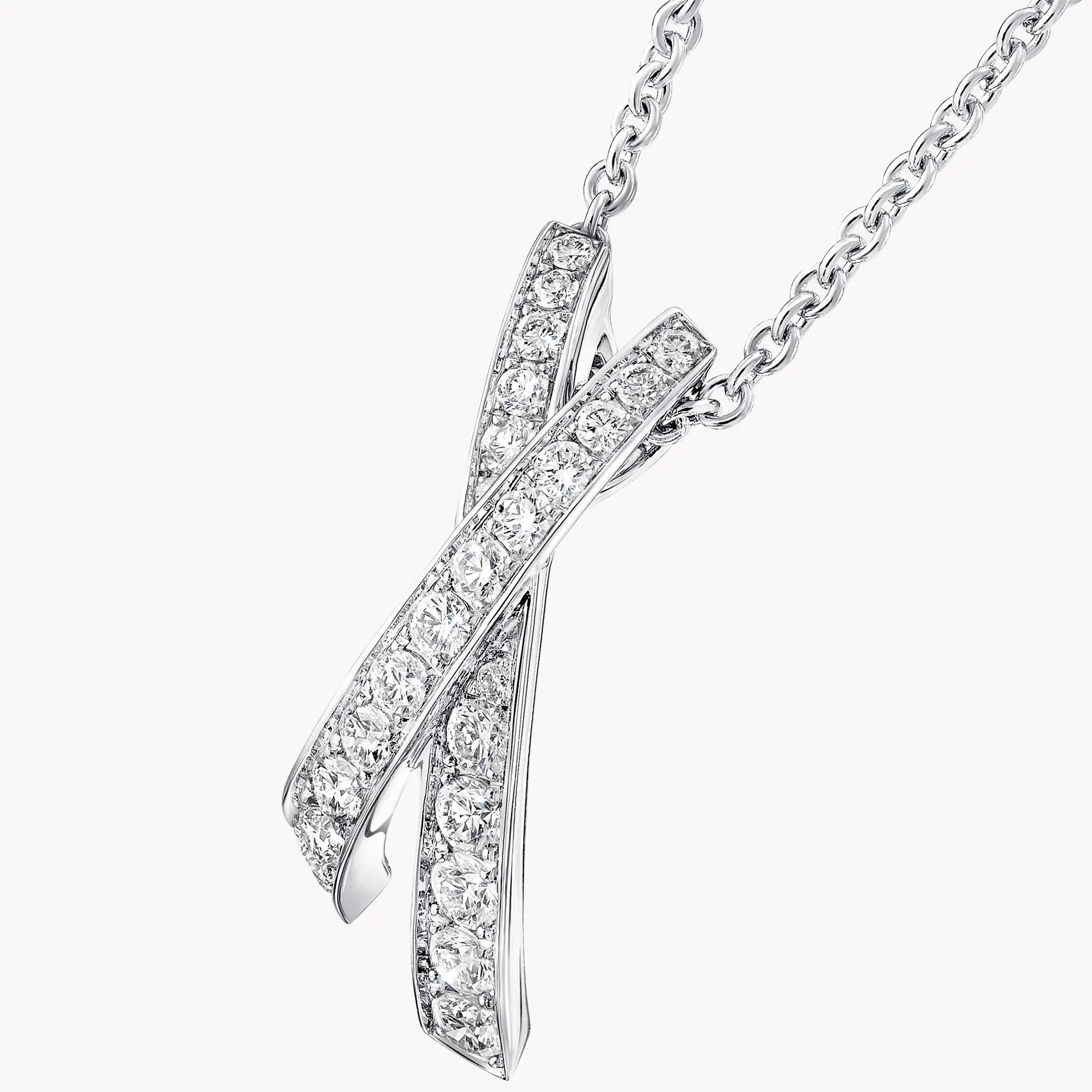 Graff Kiss Pavé Diamond Pendant^ Necklaces & Pendants