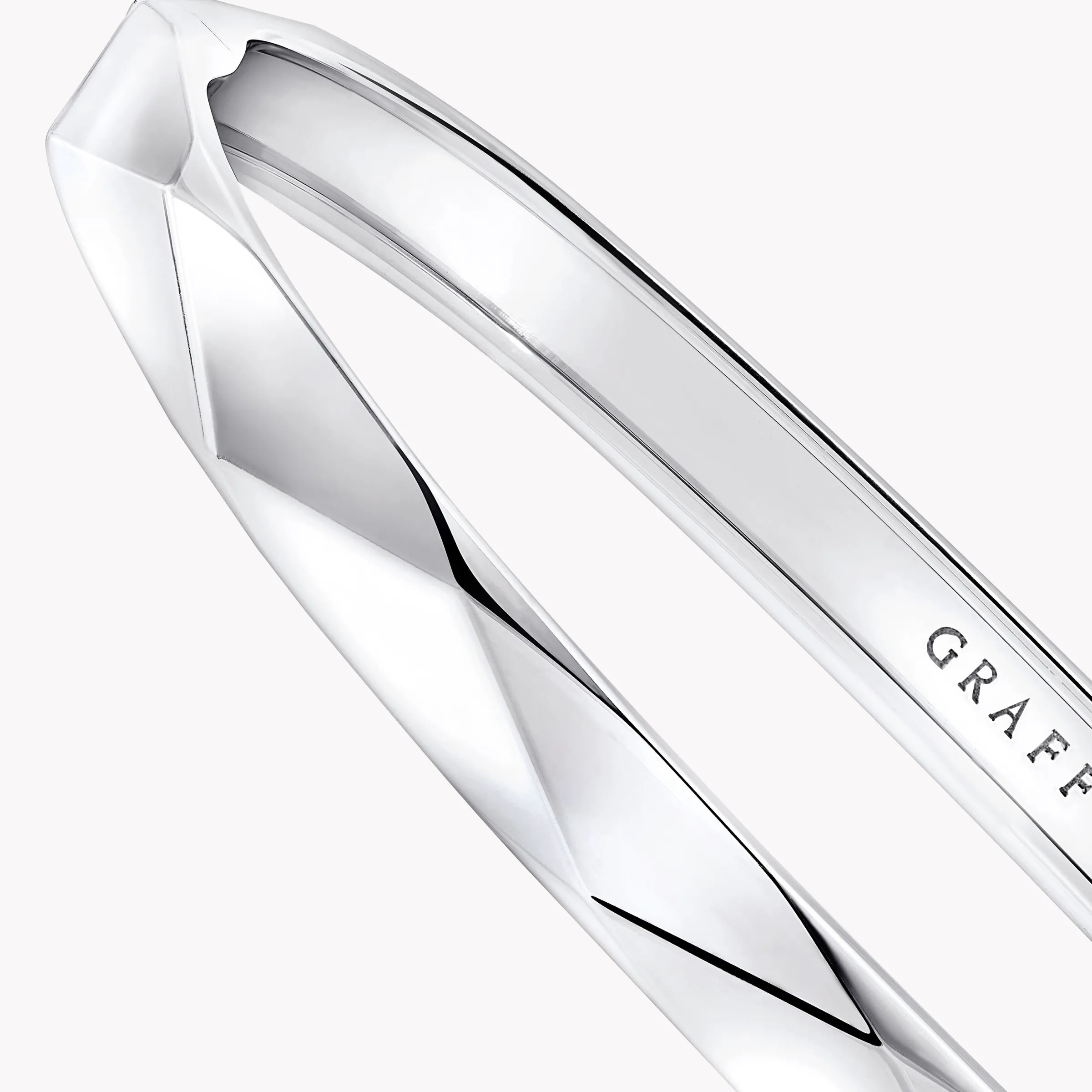 Graff Laurence Signature Bangle^ White Gold|Laurence Graff Signature
