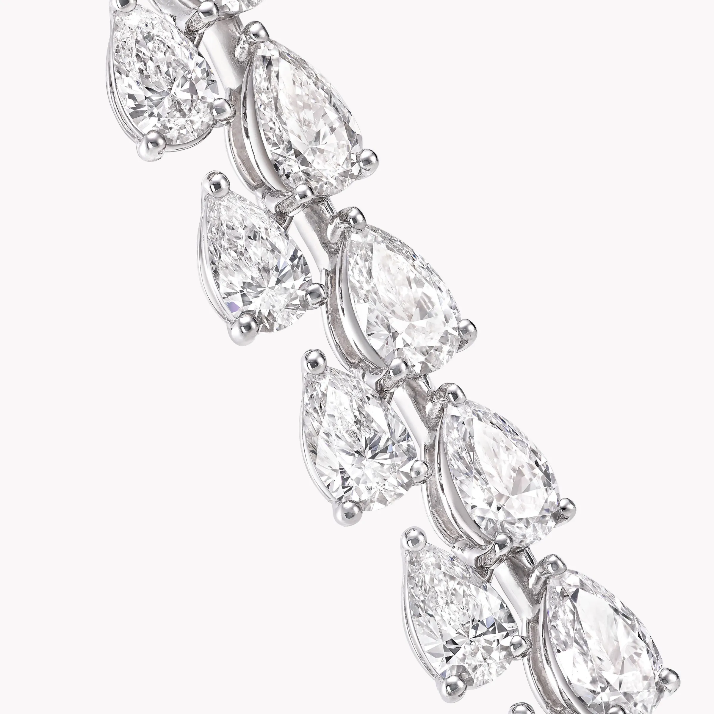 Graff Pear Shape Diamond Bracelet^ White Diamond|Classic Graff